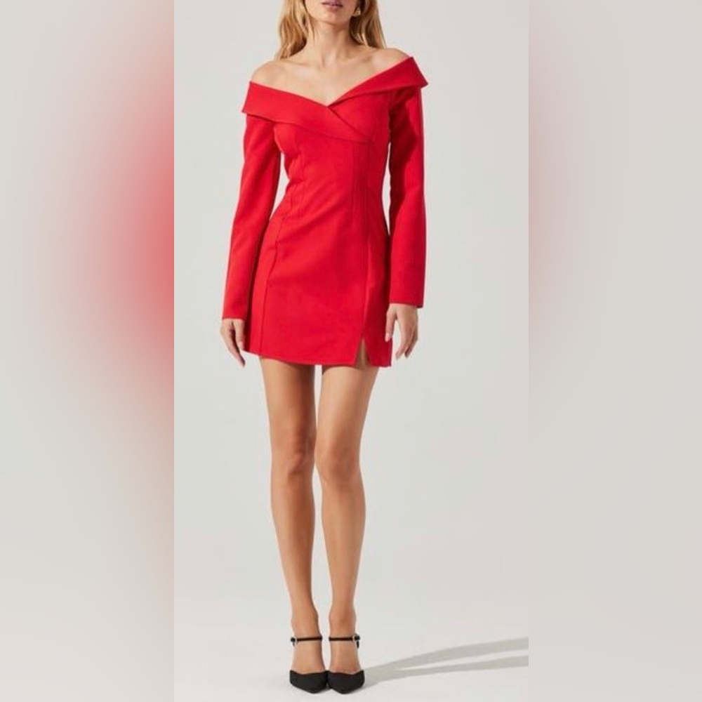 40. ASTR Label BLACK Off The Shoulder TUXEDO COLLAR Long Sleeve COCKTAIL DRESS